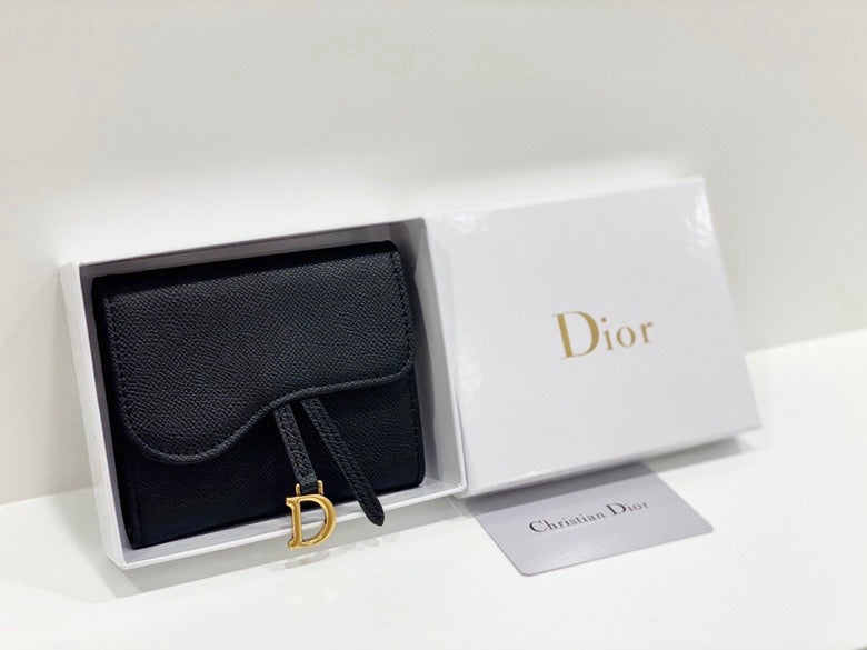 New European and American simple and versatile folding wallet with multiple card slots and buckle for women's short wallet