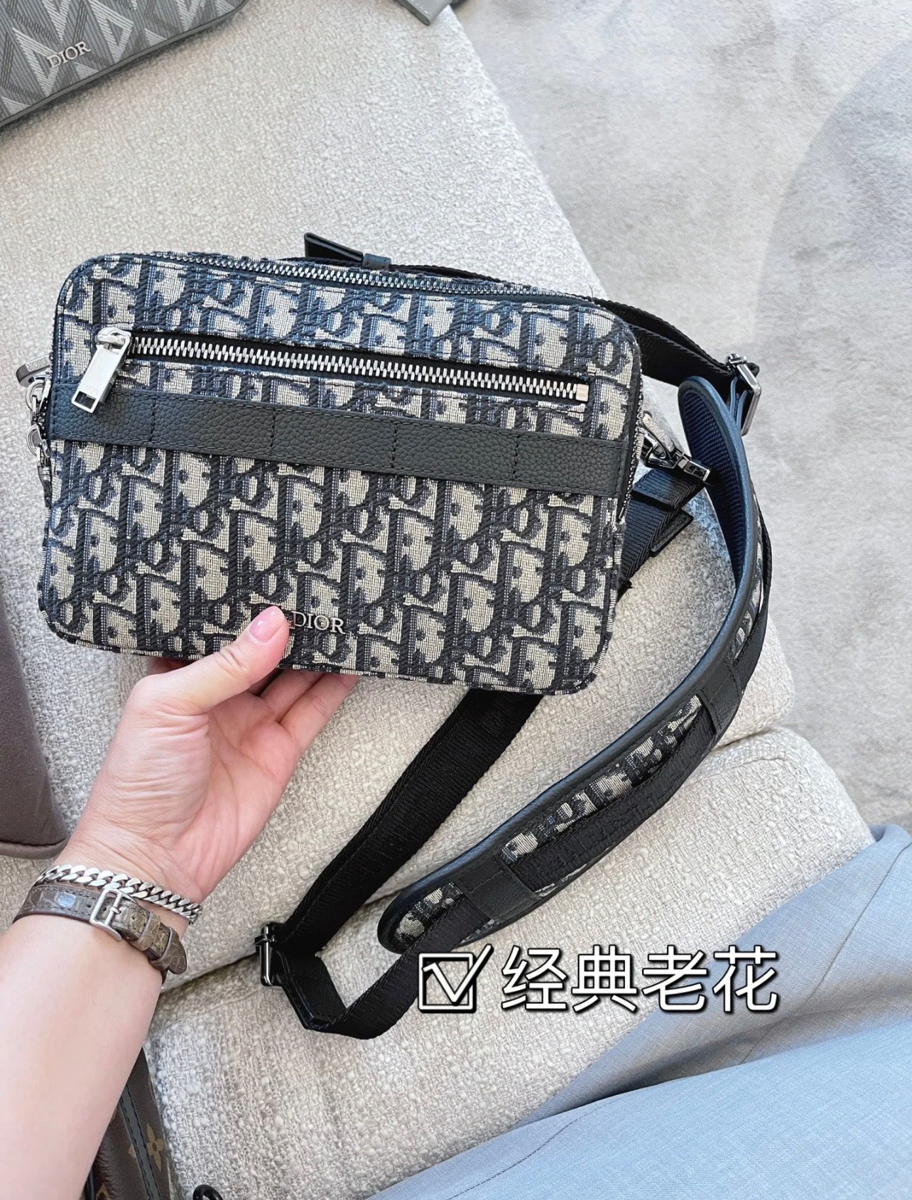 New Men's Postman Bag Double Zipper Camera Bag Retro Cowhide Jacquard Embroidery Shoulder Bag Crossbody Bag Messenger Bag