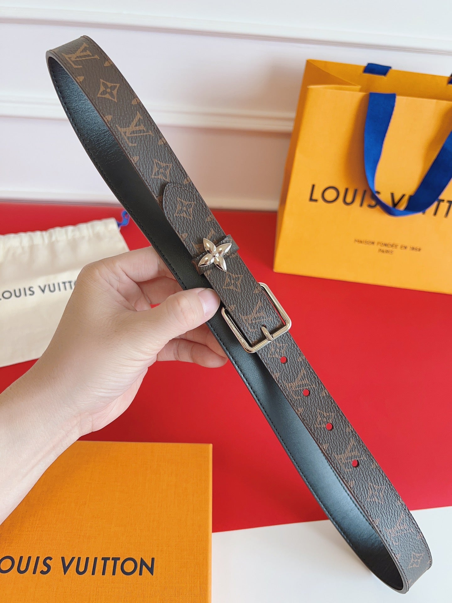 New Pretty canvas calf leather double-sided belt belt, fashionable and versatile decoration, wide shorts skirt, high-end feeling, paired with jeans belt