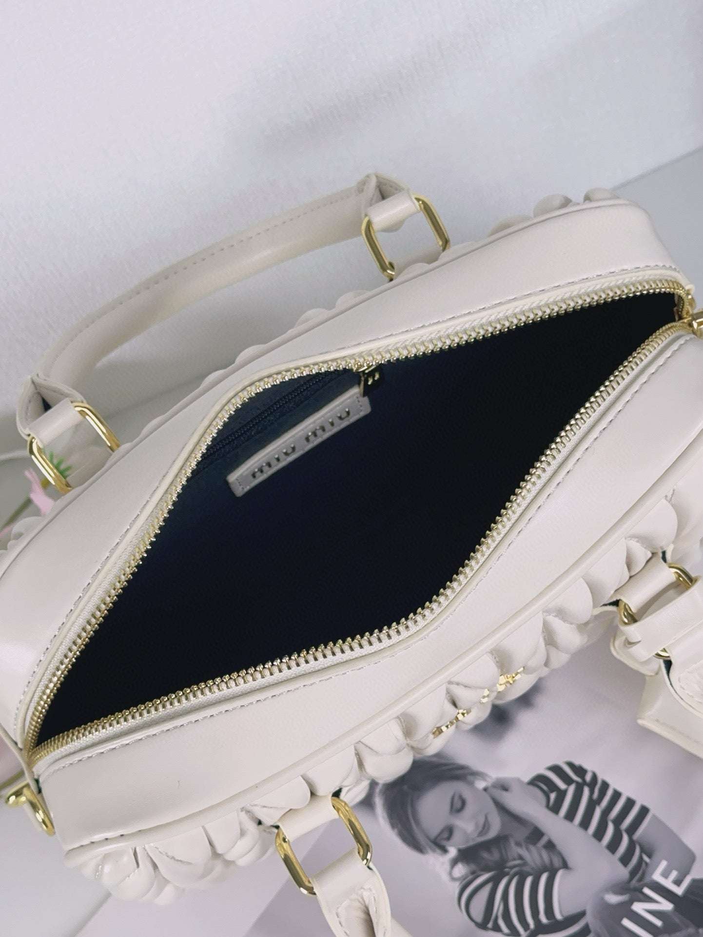 New fashionable and exquisite handbag crossbody bag