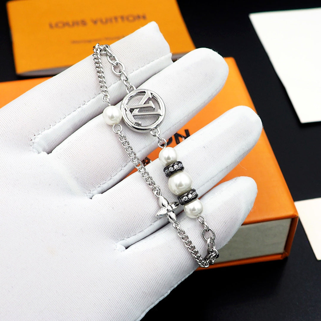 New Fashion Luxury Exquisite Women's MdchightPeerl Bracelet