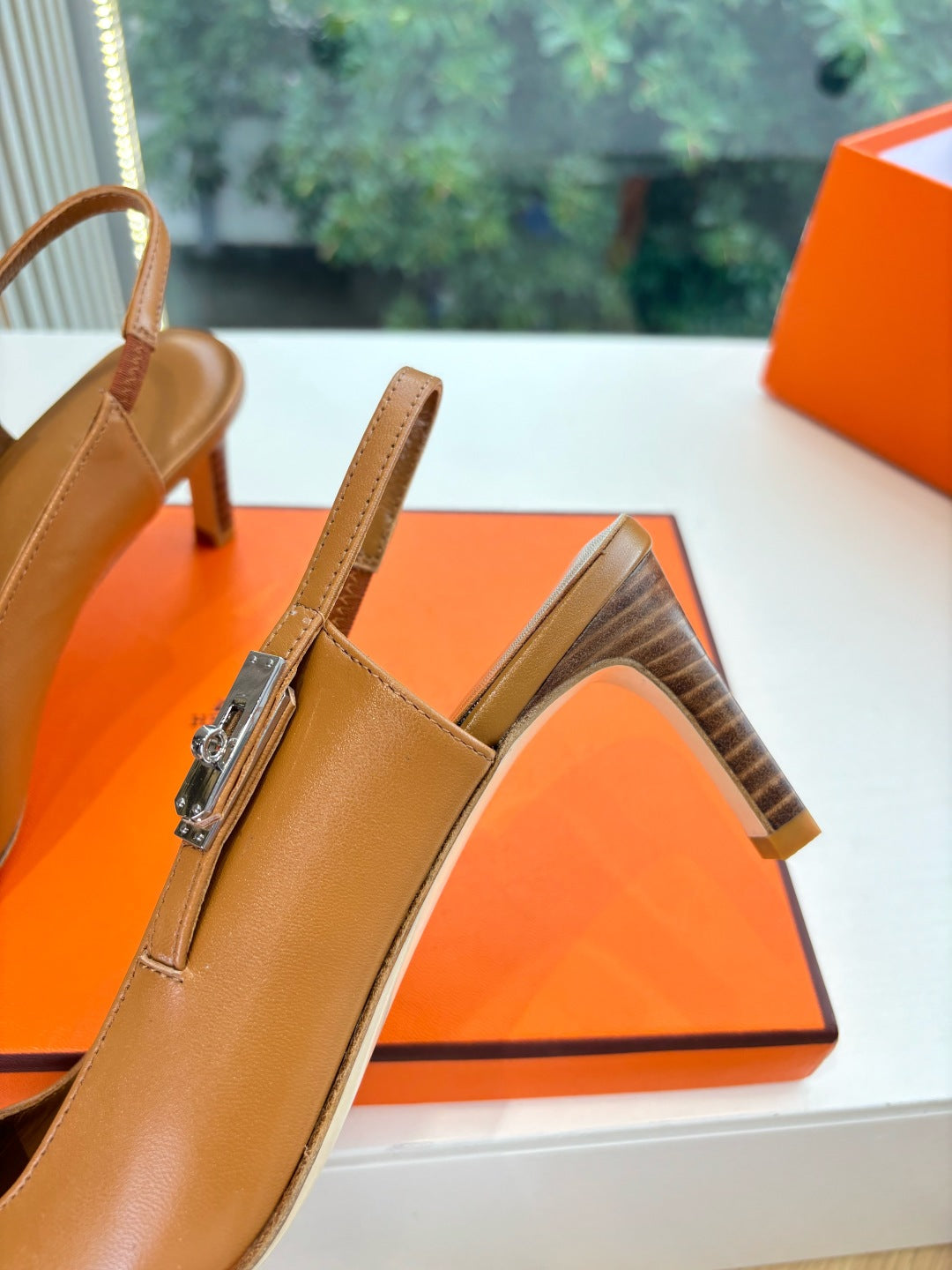 New luxury fashion Kelly Buckle Pointed Women's High Heels7CM