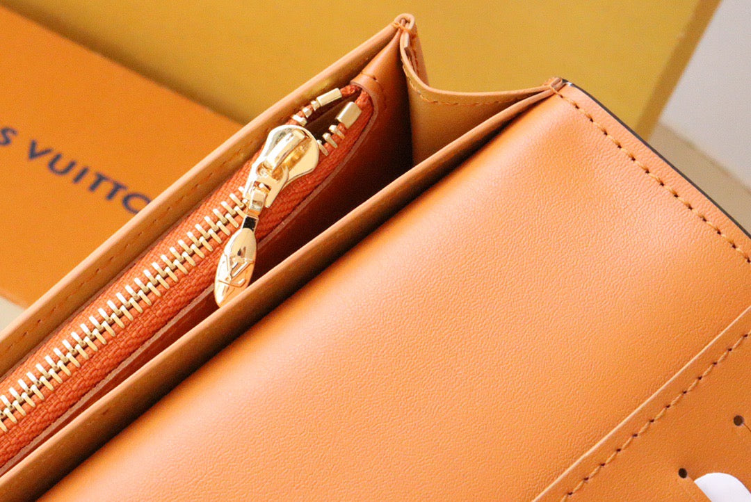 New Fashion Luxury LV Vertical wallet