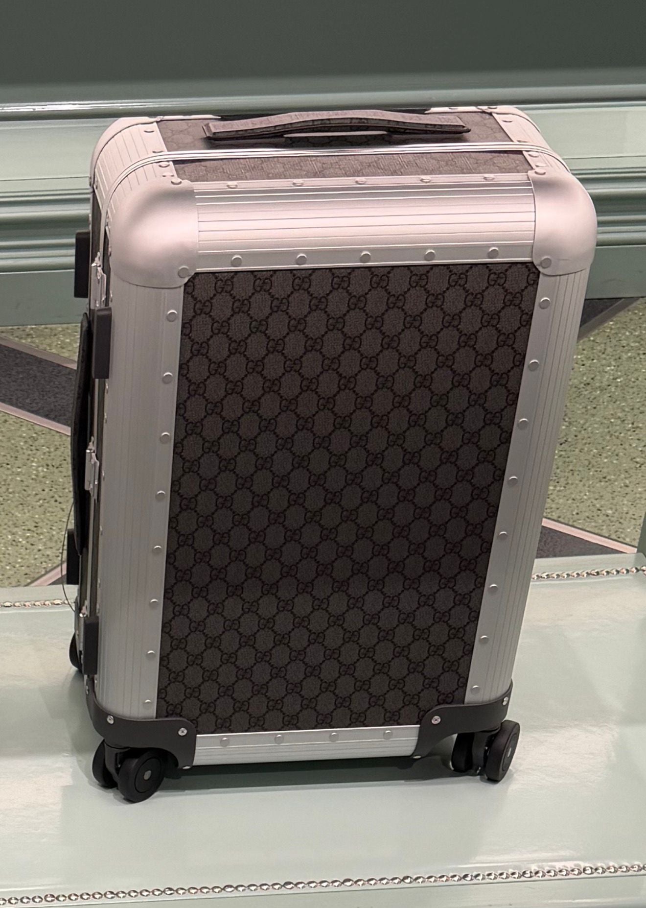 New Fashiona Luxury FPM Milano Co branded Porter Boarding Case