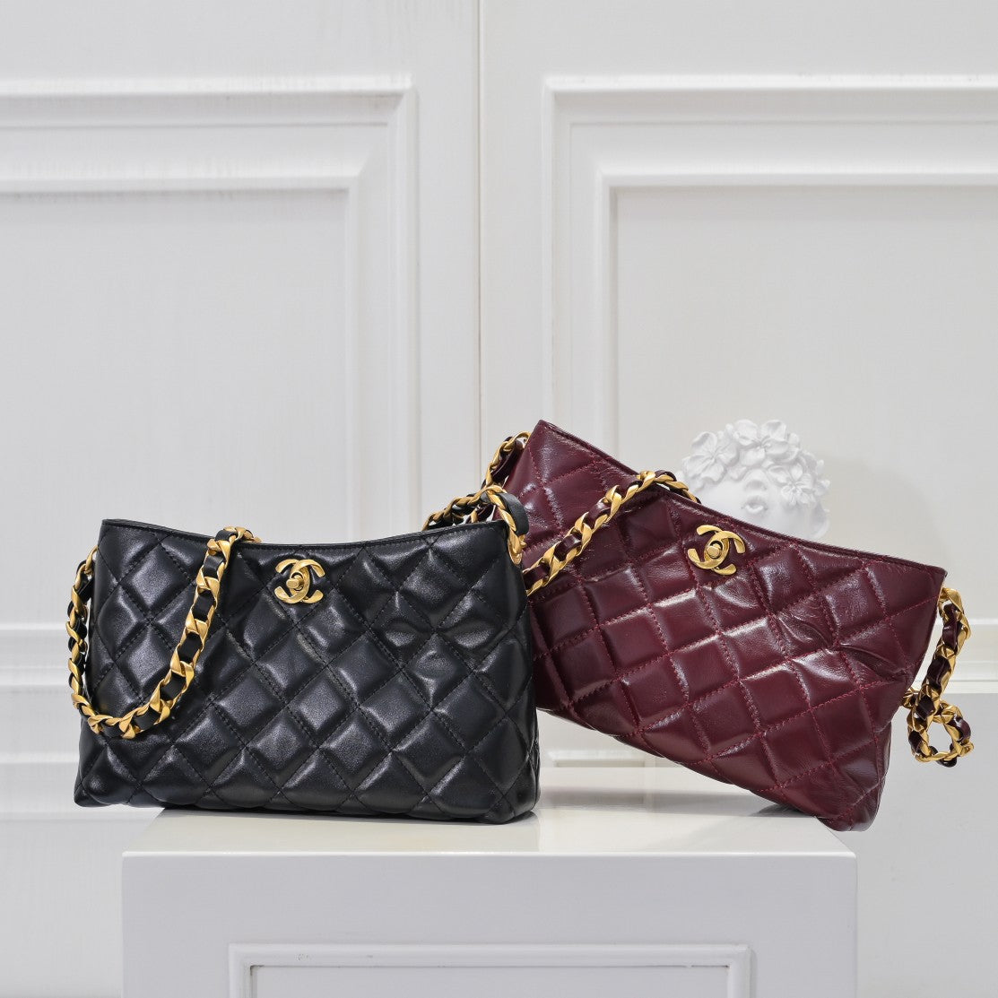 New VOLTAIRE Underarm Bag Mini Half Moon Bag Saddle Bag Handheld Single Shoulder Women's Bag - Fashion Boutique