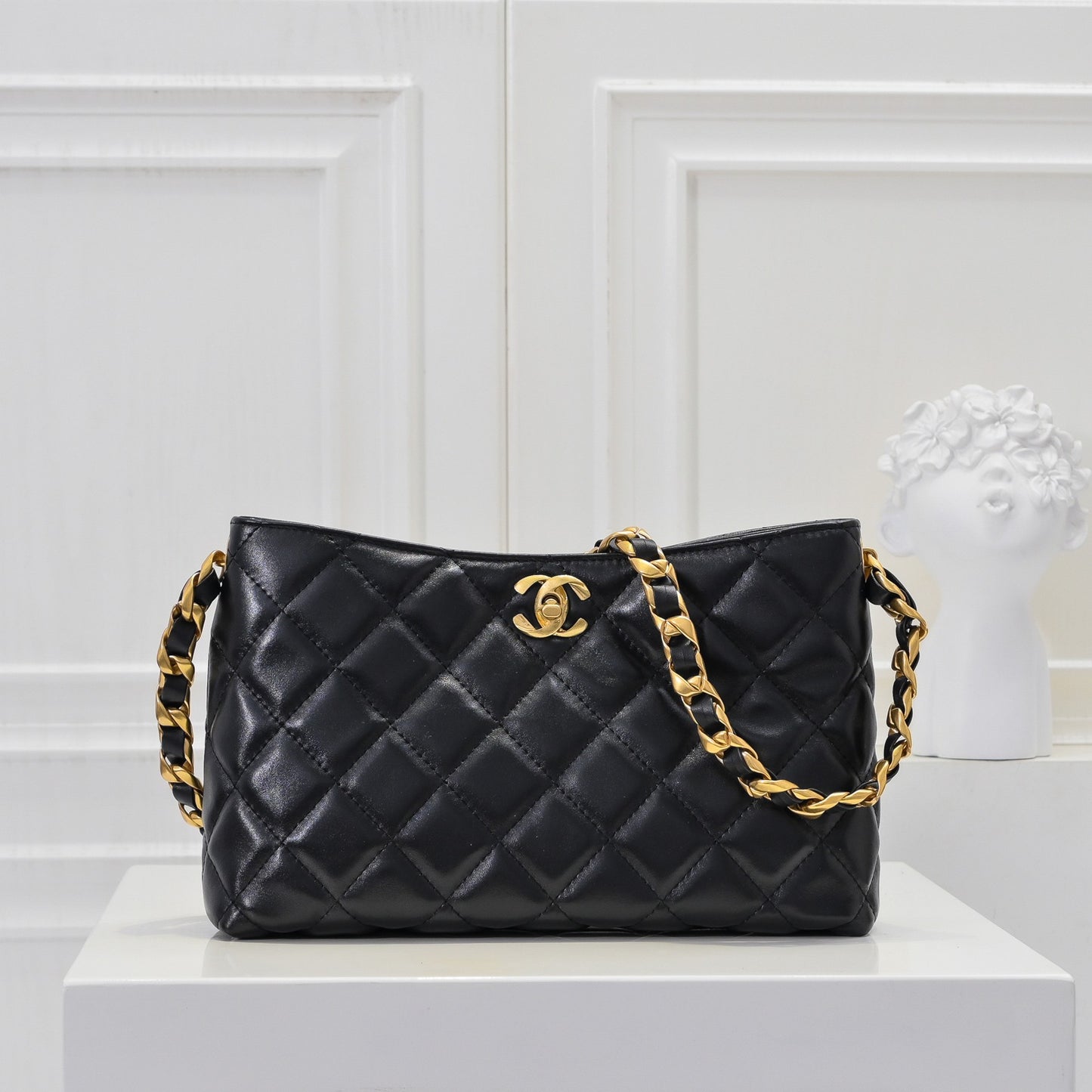 New VOLTAIRE Underarm Bag Mini Half Moon Bag Saddle Bag Handheld Single Shoulder Women's Bag - Fashion Boutique