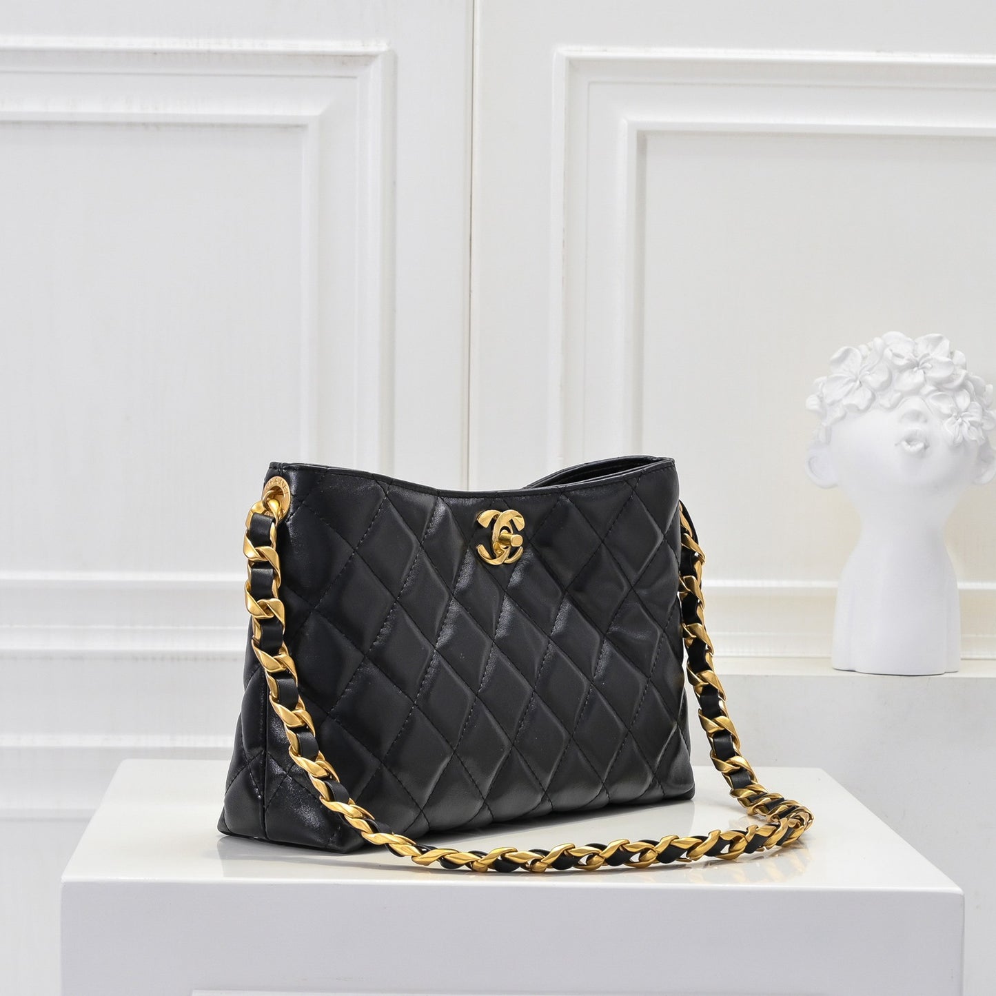 New VOLTAIRE Underarm Bag Mini Half Moon Bag Saddle Bag Handheld Single Shoulder Women's Bag - Fashion Boutique
