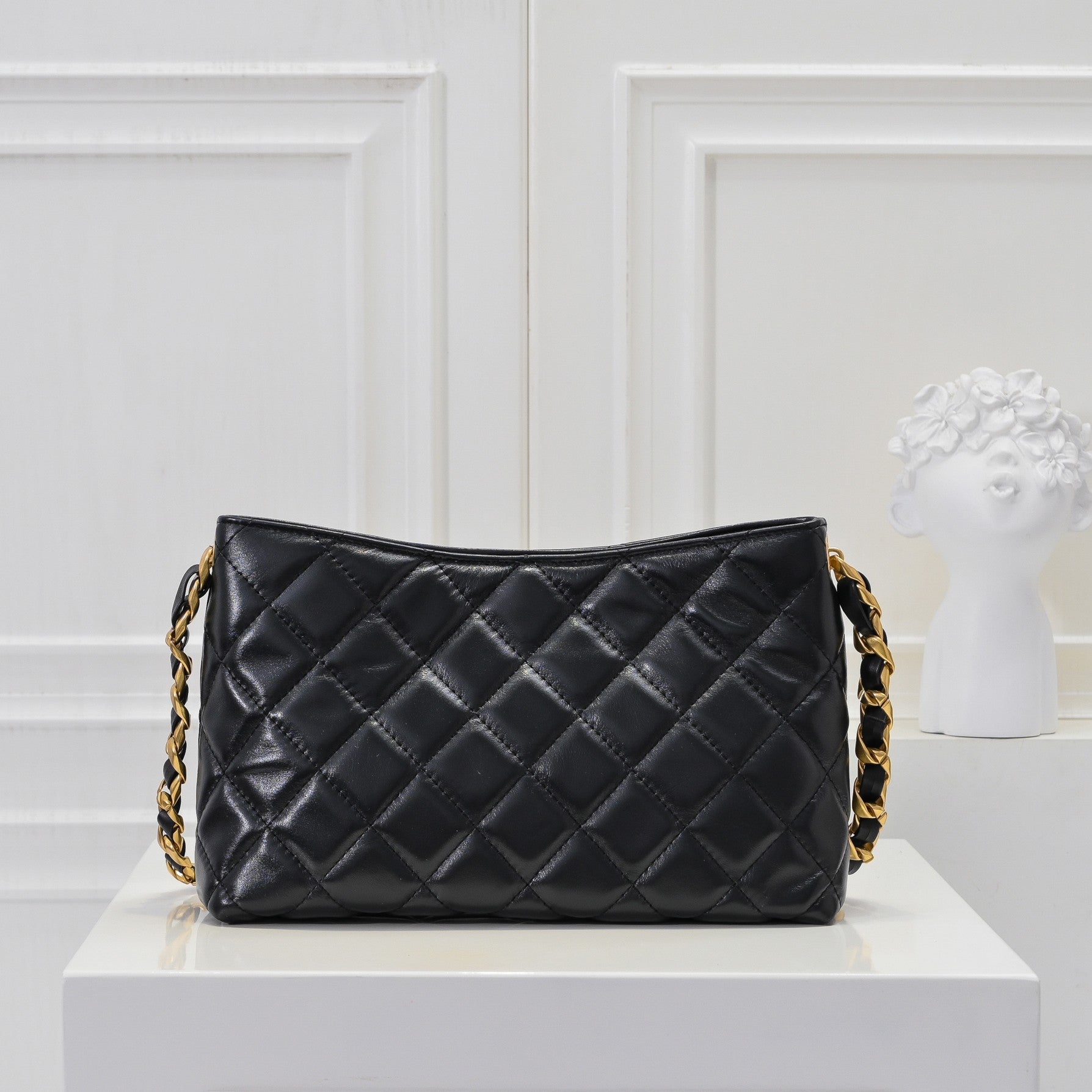 New VOLTAIRE Underarm Bag Mini Half Moon Bag Saddle Bag Handheld Single Shoulder Women's Bag - Fashion Boutique