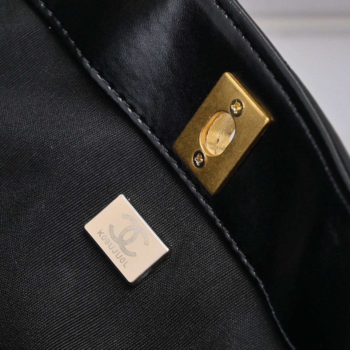 New VOLTAIRE Underarm Bag Mini Half Moon Bag Saddle Bag Handheld Single Shoulder Women's Bag - Fashion Boutique