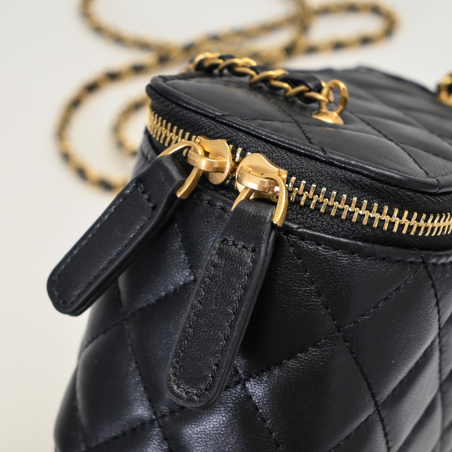 C ` H ` ANEL genuine leather women's bag diamond chain makeup bag lipstick crossbody women's bag - Fashion Boutique