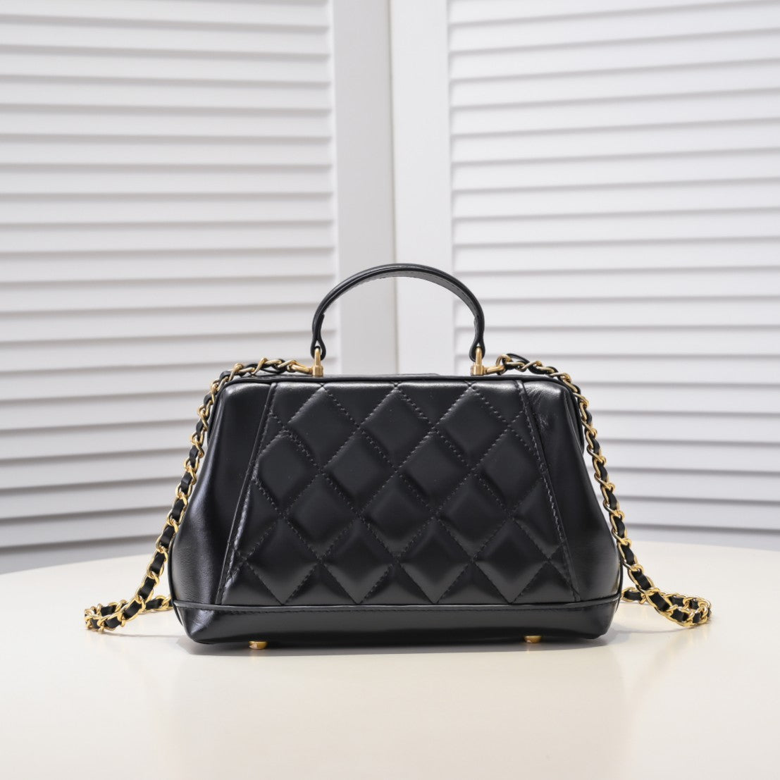 New Lingge Golden Ball Retro Metal Chain Lock Doctor's Bag Handheld Single Shoulder Cross Shoulder Women's Bag - Fashion Boutique
