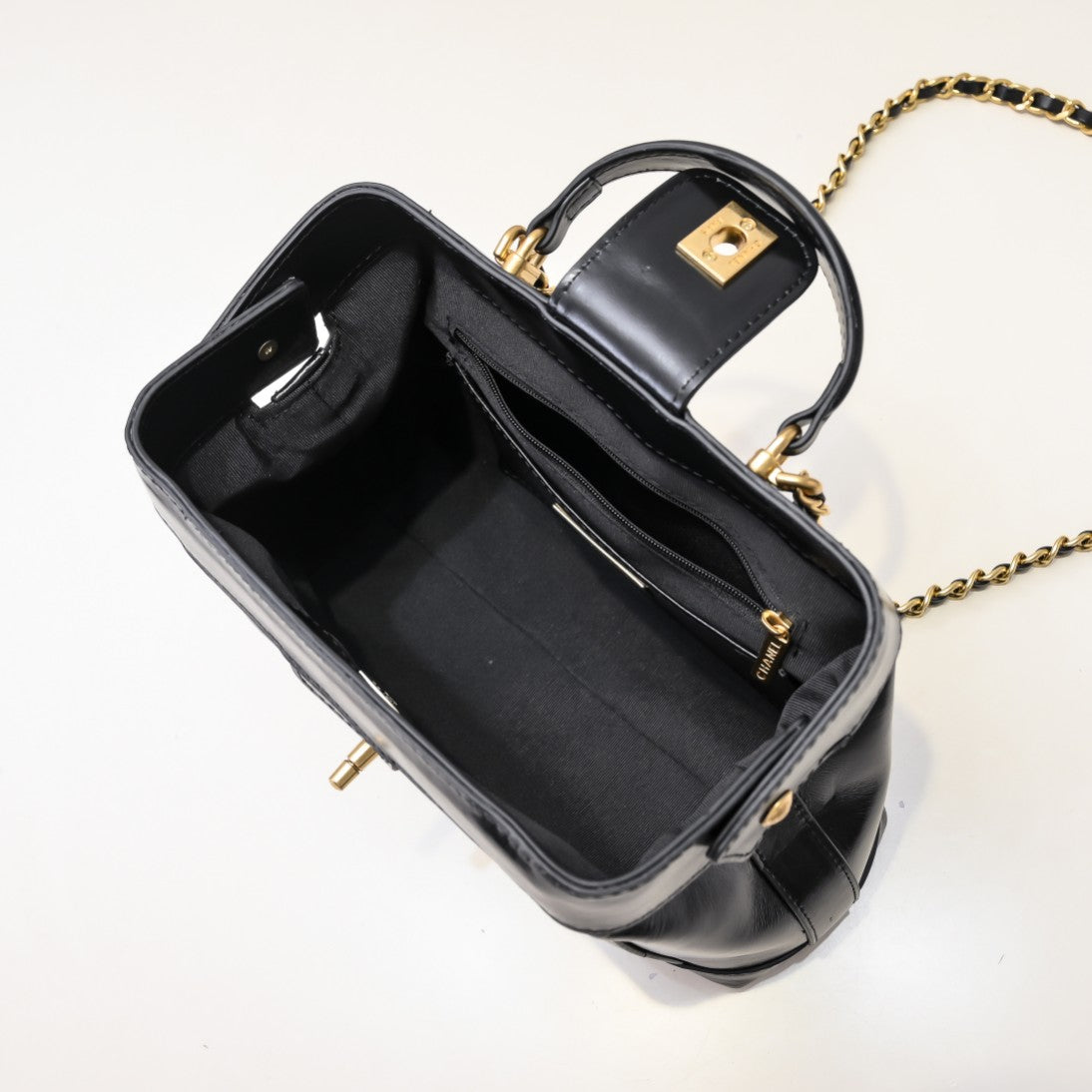 New Lingge Golden Ball Retro Metal Chain Lock Doctor's Bag Handheld Single Shoulder Cross Shoulder Women's Bag - Fashion Boutique