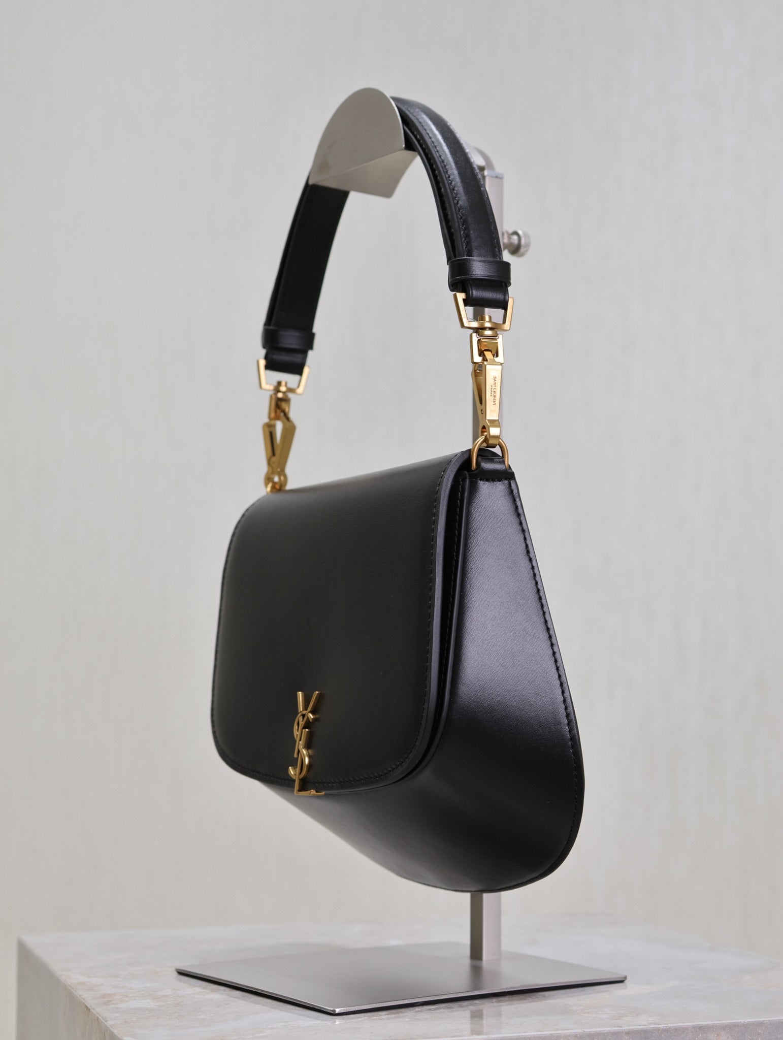 New VOLTAIRE Underarm Bag Mini Half Moon Bag Saddle Bag Handheld Single Shoulder Women's Bag - Fashion Boutique