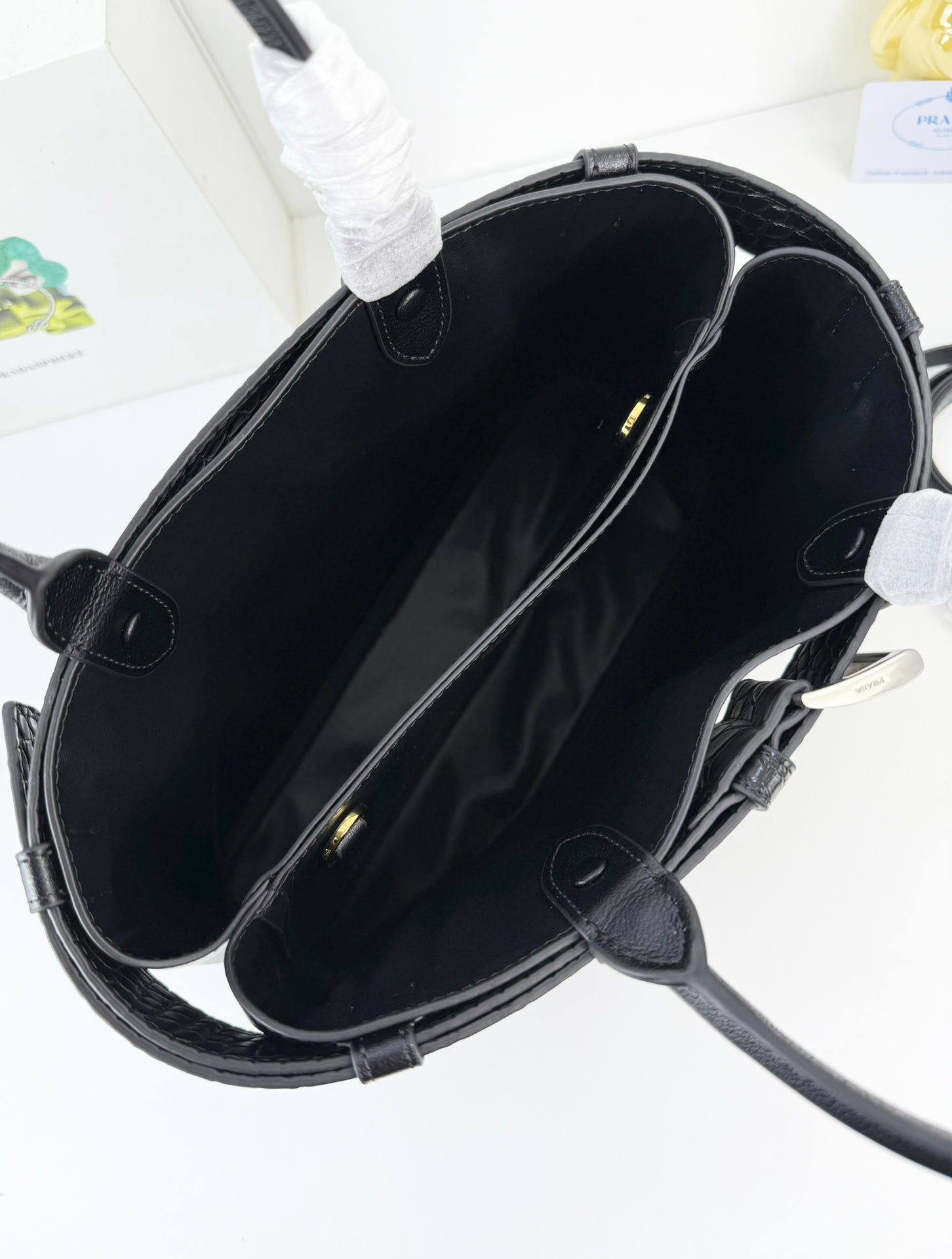 2024 New Classic Style Versatile Women's Bag Solid Color Leather Handheld Single Shoulder Crossbody Bag - Fashion Boutique