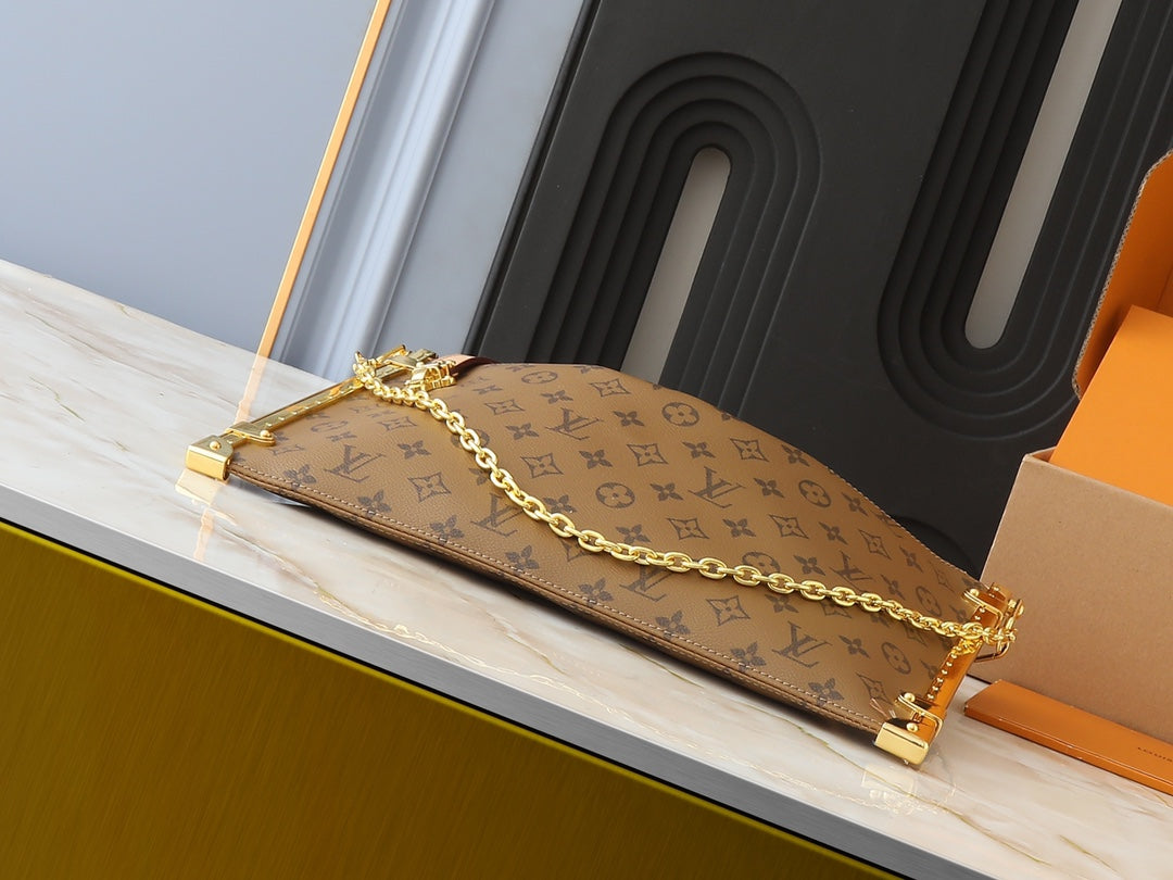 New Louis Vuitton Lucky Trunk Fashion Versatile Handbag with Old Flowers - Fashion Boutique