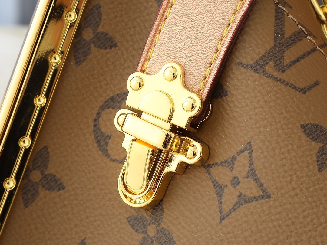 New Louis Vuitton Lucky Trunk Fashion Versatile Handbag with Old Flowers - Fashion Boutique