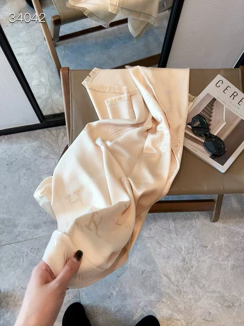 High quality European and American brand h letter thick cashmere scarf popular warm shawl multifunctional with Box - Fashion Boutique