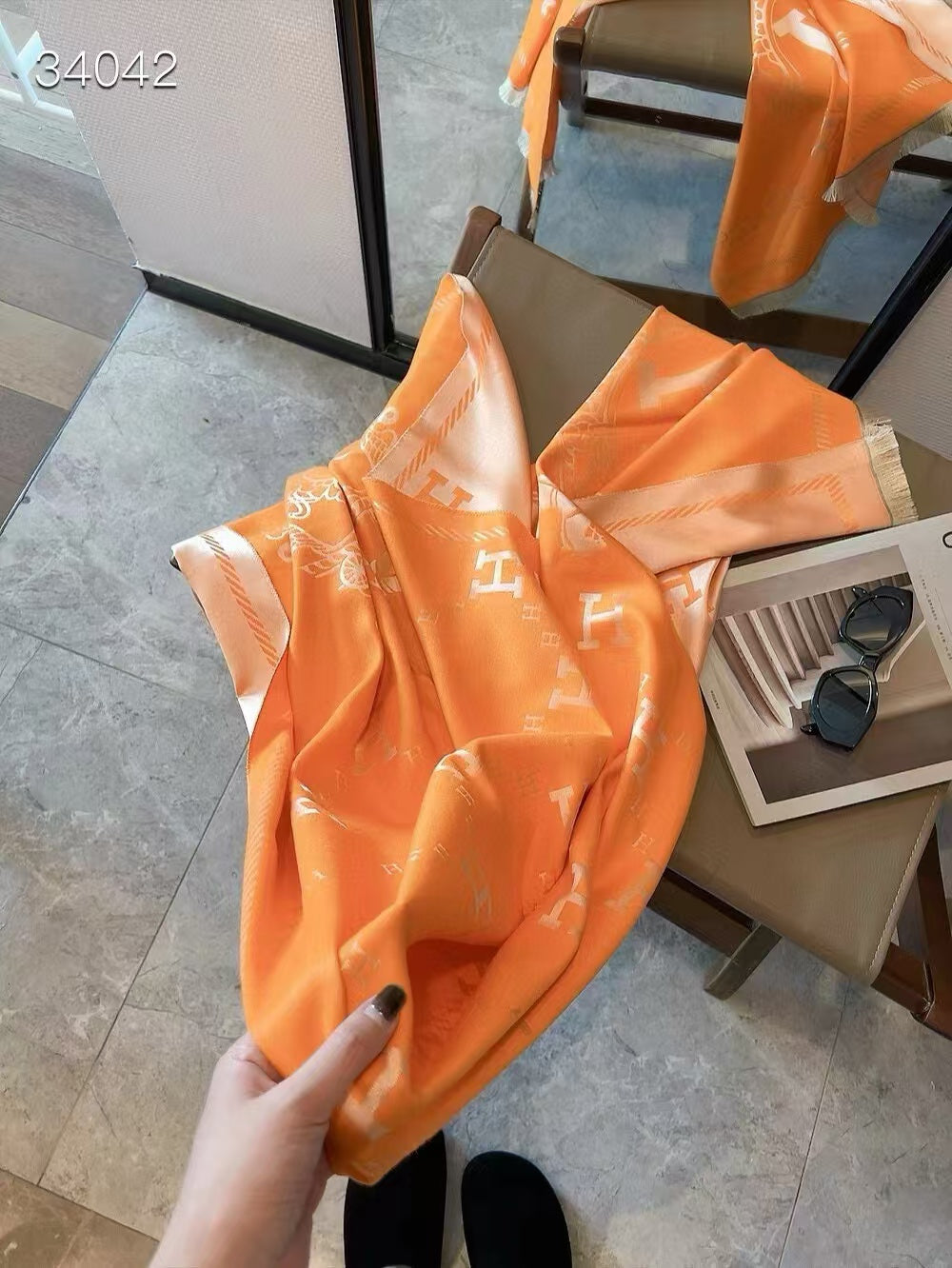 High quality European and American brand h letter thick cashmere scarf popular warm shawl multifunctional with Box - Fashion Boutique
