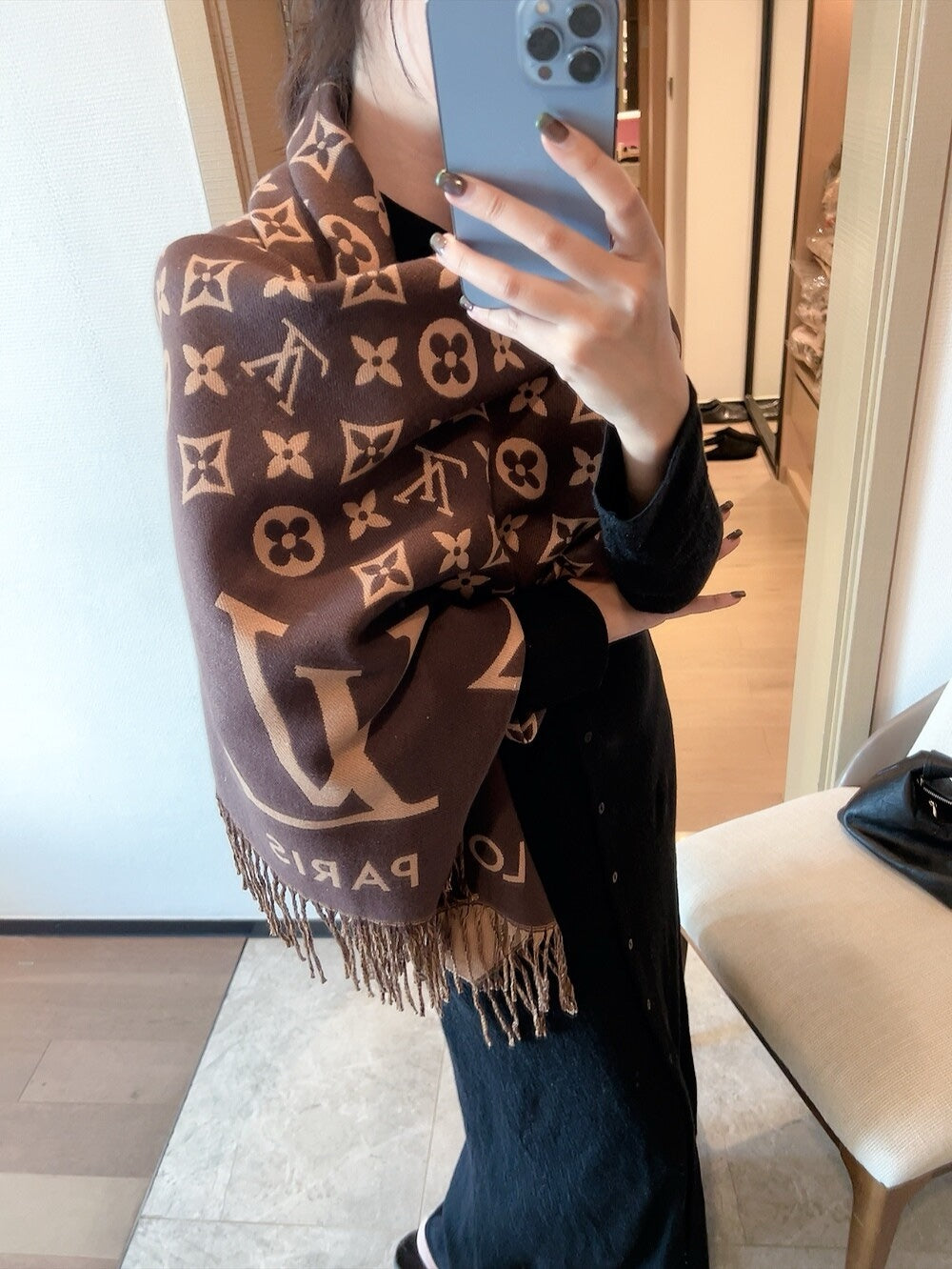 New Four Leaf Simple Classic Fashion Framed Wool Scarf with Box - Fashion Boutique