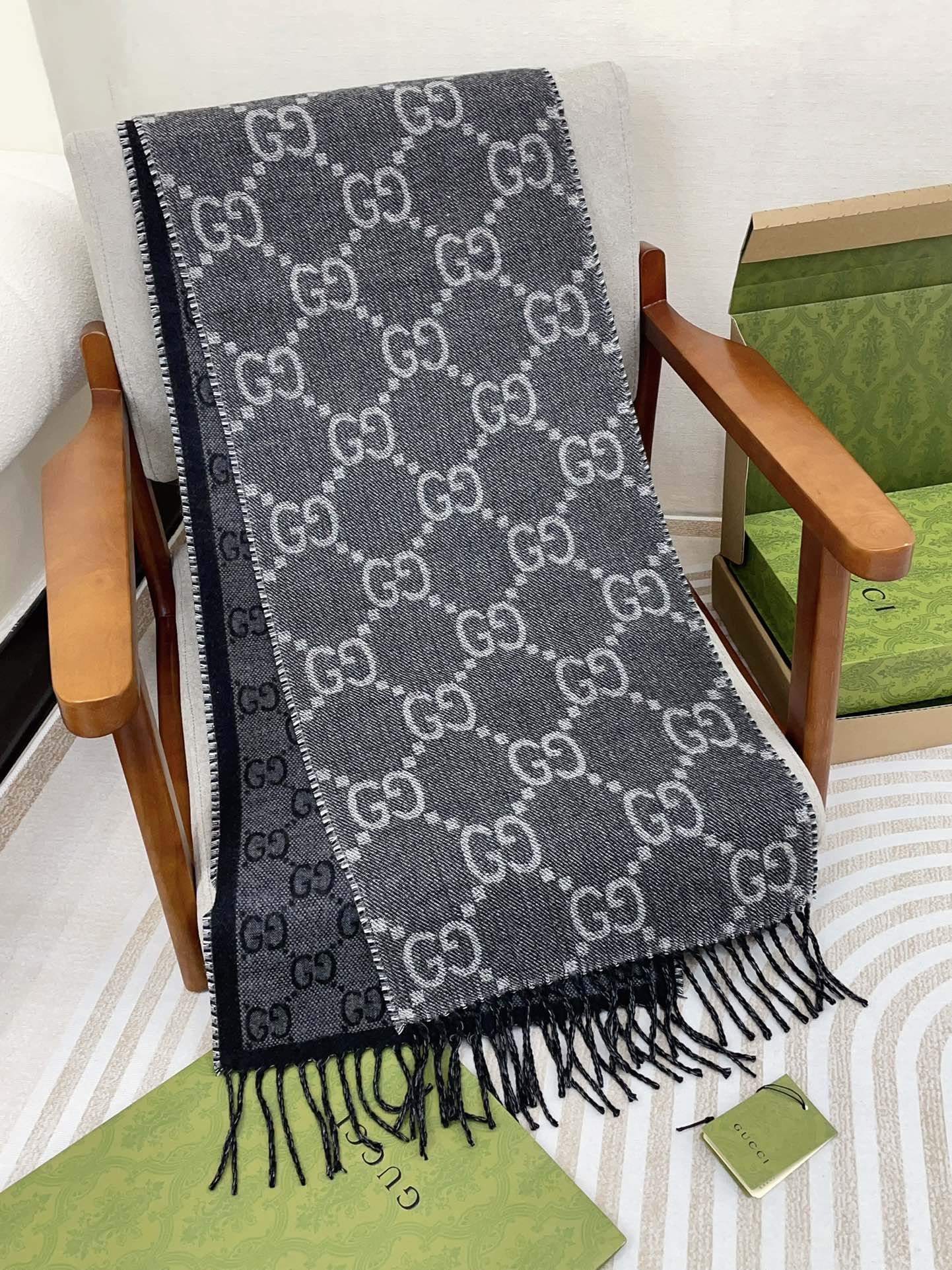 New Fashion Luxury Wool GG Jacquard Tassel Women's and Men's Knitted Double sided Scarf with Box
