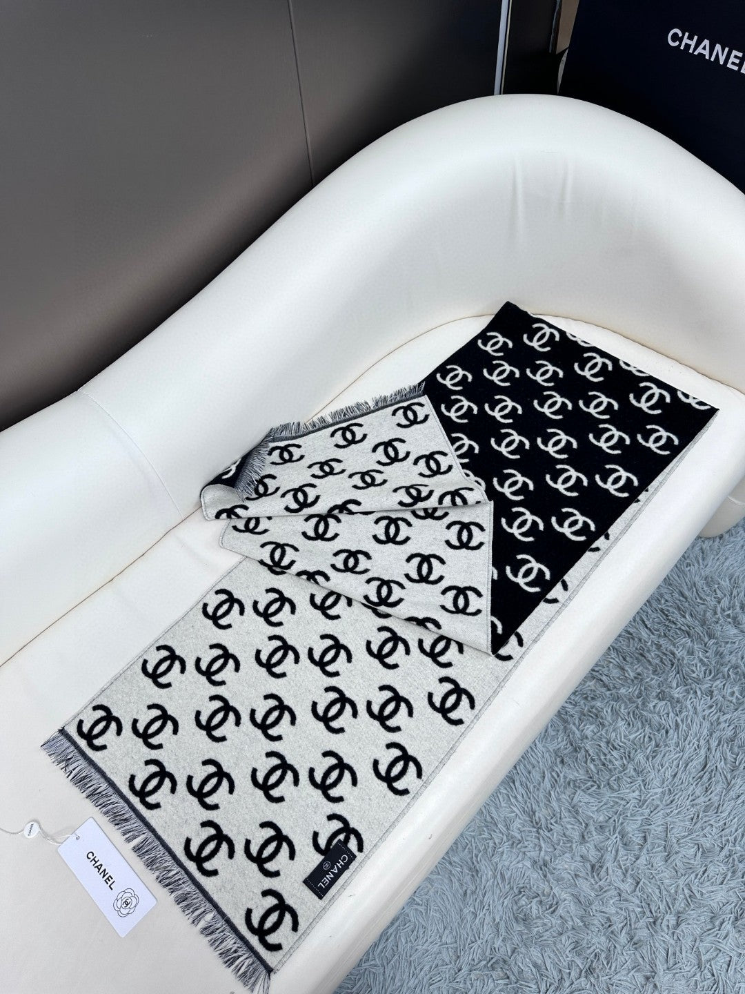 New trendy small fragrant style cashmere wool women's versatile thick scarf scarf, scarf, shawl dual-use with box