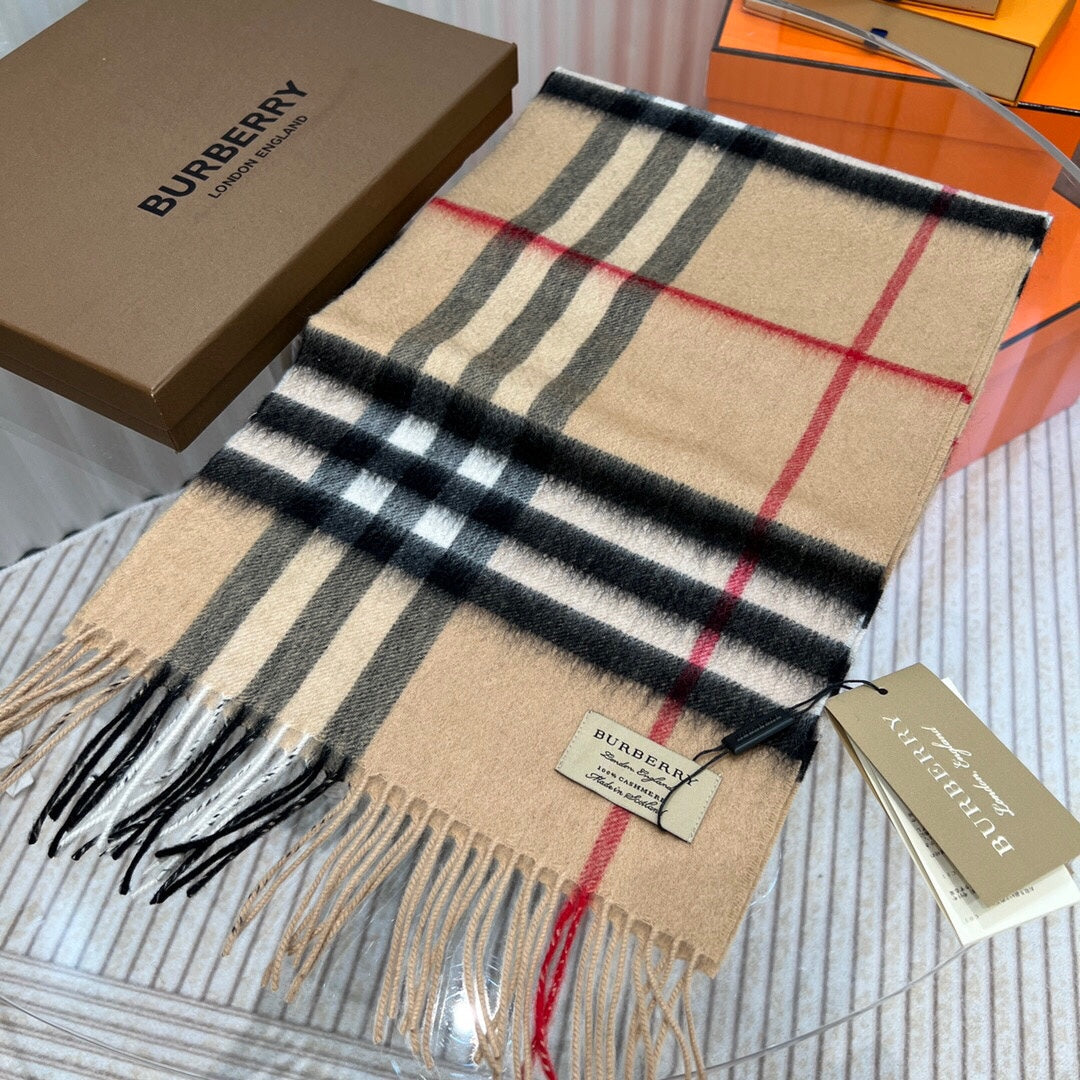 New light luxury versatile 24ss autumn and winter cashmere fringe plaid splicing men's and women's scarf with box