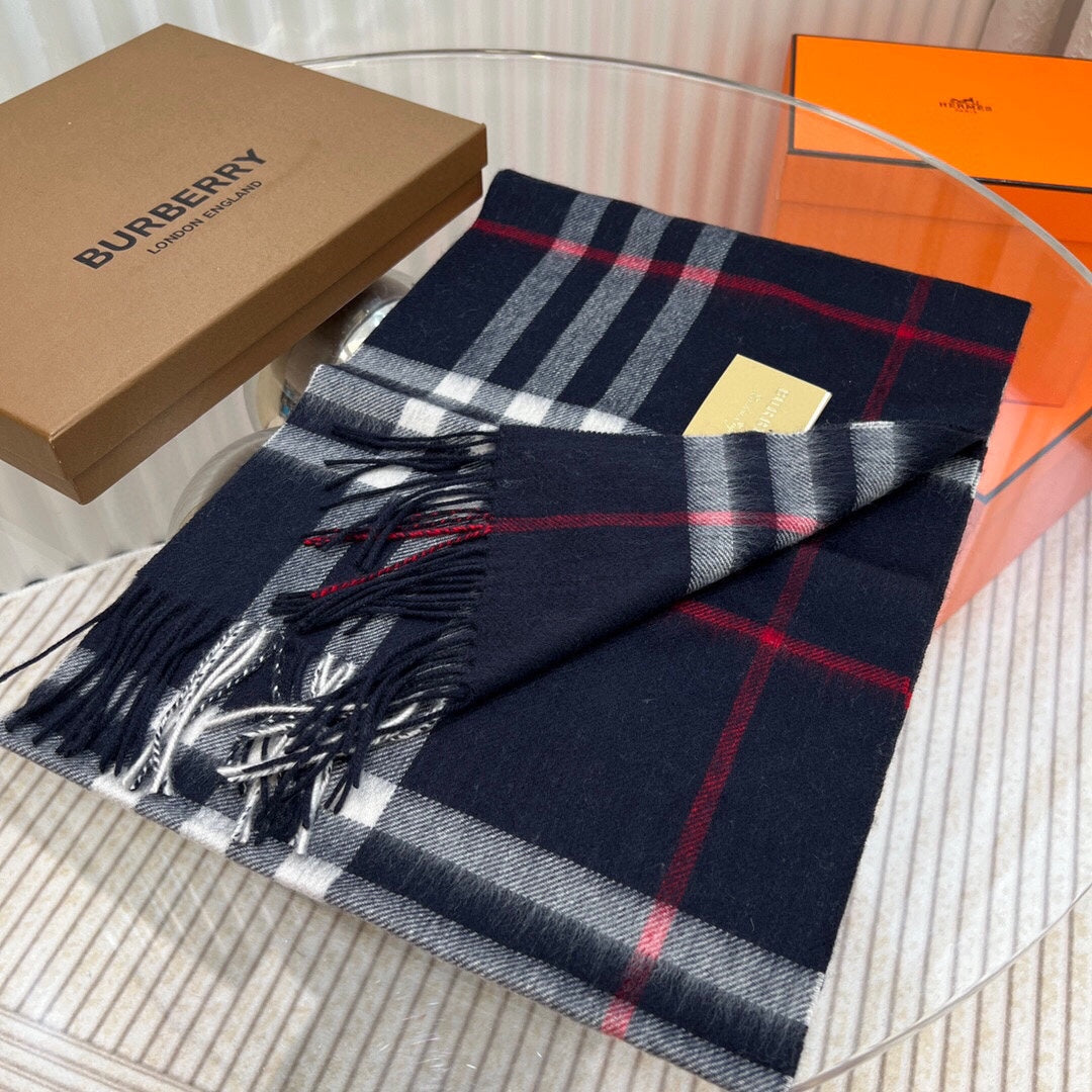 New light luxury versatile 24ss autumn and winter cashmere fringe plaid splicing men's and women's scarf with box