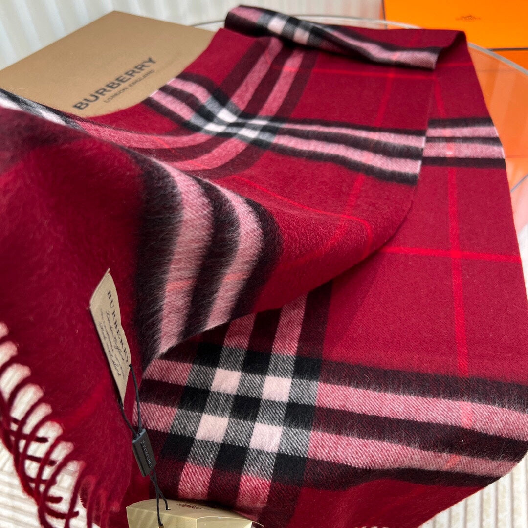 New light luxury versatile 24ss autumn and winter cashmere fringe plaid splicing men's and women's scarf with box