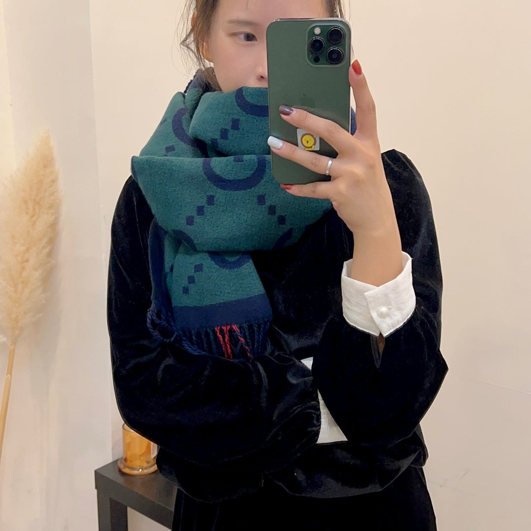 New women's autumn and winter double-sided versatile tassel high-end atmosphere shawl warm scarf with box