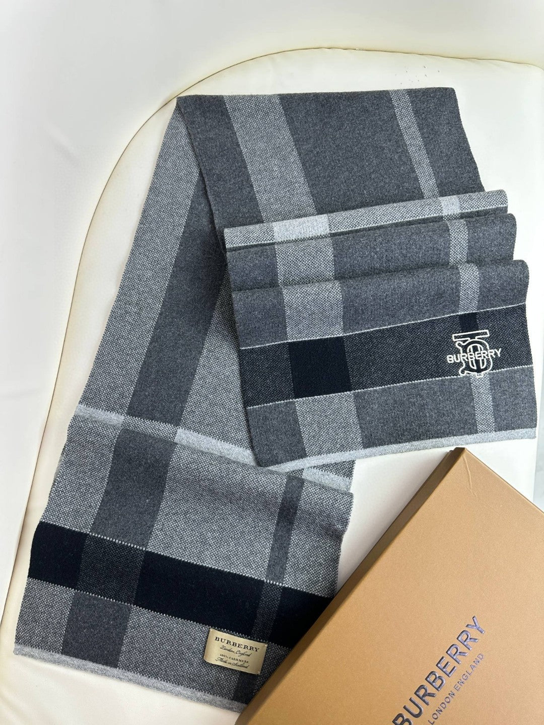 New men's plaid thickened warm high-end scarf with box