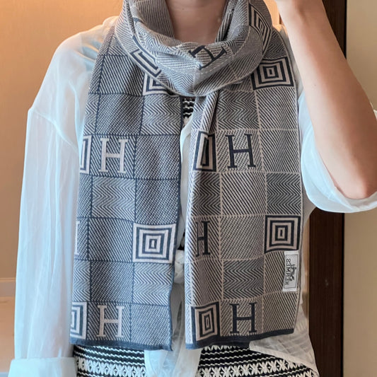 New wool cashmere scarf H family carriage men's and women's versatile shawl embroidered printed warm scarf  with Box