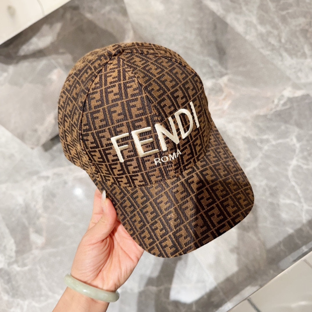 New high-quality baseball cap for both men and women, with a wide brim that accentuates the face and exudes a stylish and stylish sun shading duckbill hat