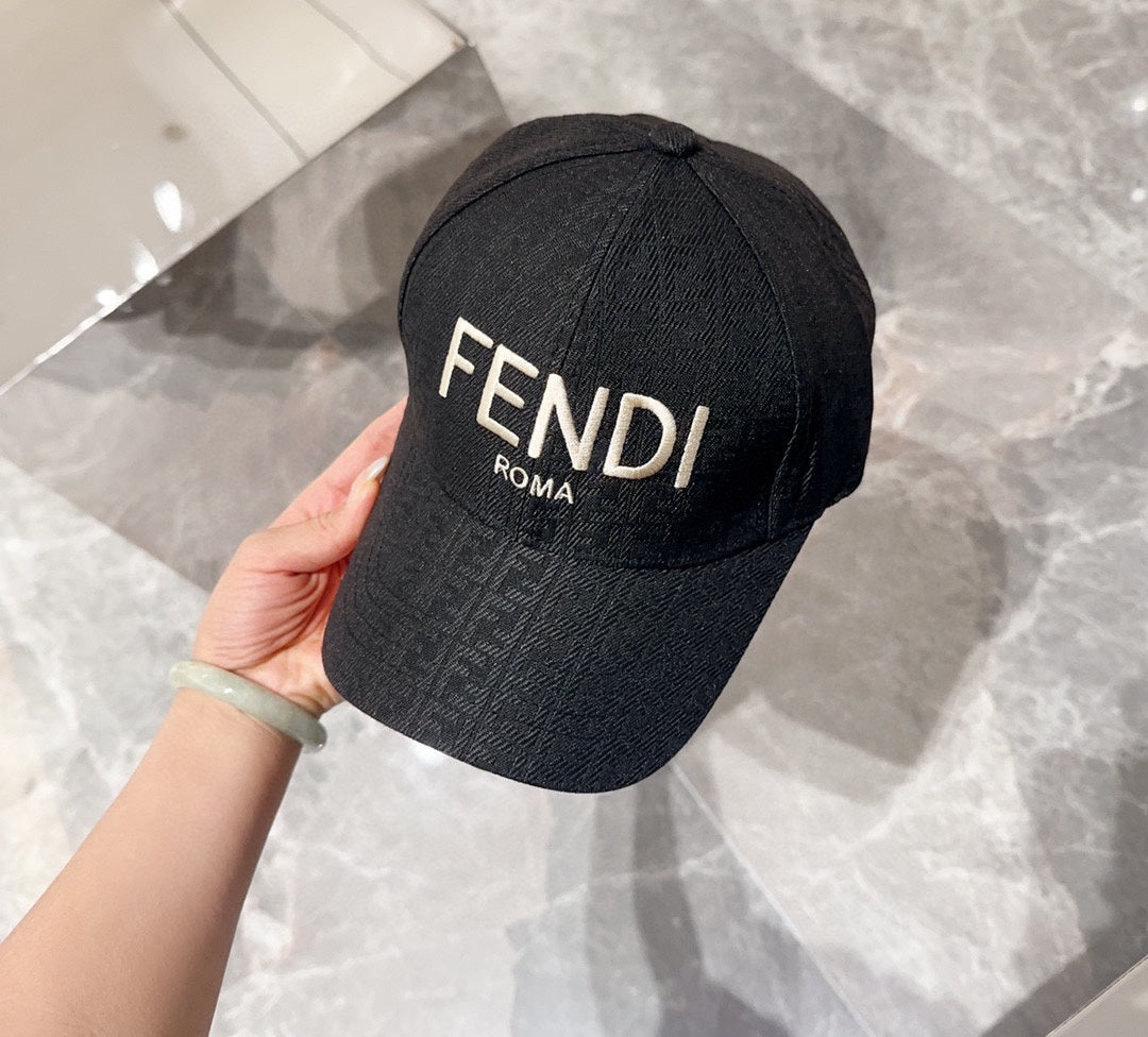 New high-quality baseball cap for both men and women, with a wide brim that accentuates the face and exudes a stylish and stylish sun shading duckbill hat