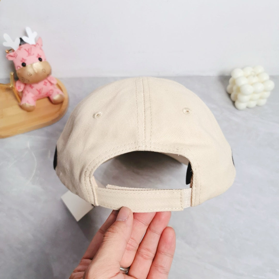 B's new trendy and fashionable 3B hat with logo, baseball cap, men's and women's sun shading and sun protection sports duckbill cap