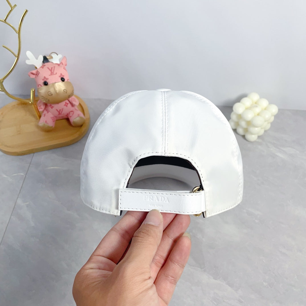 New Fashionable Premium P Home European Edition Men's and Women's Baseball Hats