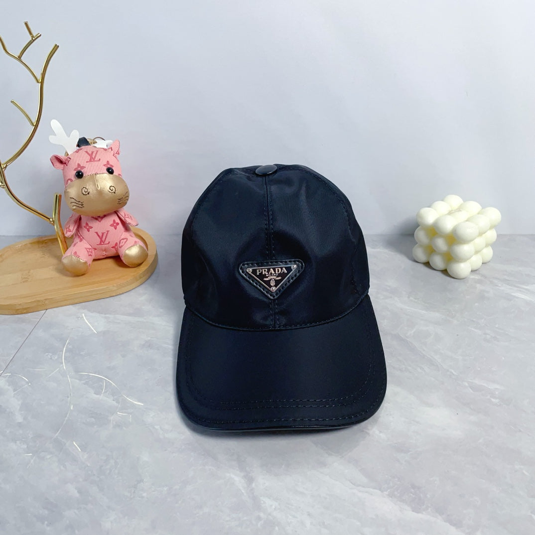 New Fashionable Premium P Home European Edition Men's and Women's Baseball Hats