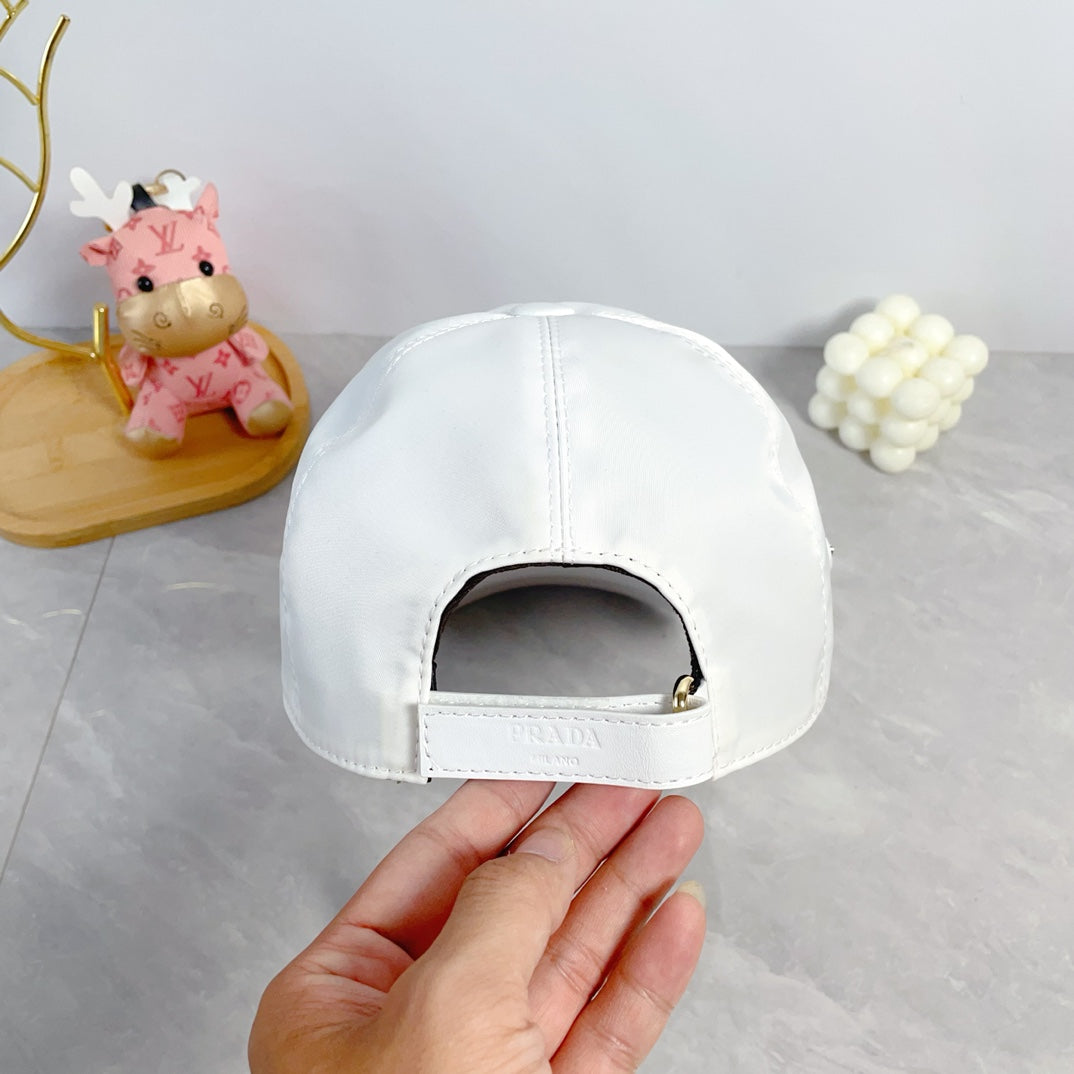 New Fashionable Premium P Home European Edition Men's and Women's Baseball Hats