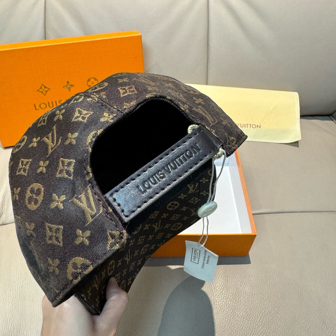 New Trendy Luxury V-Home Flower Pattern Hat, Baseball Hat, Men's and Women's Baseball Hat