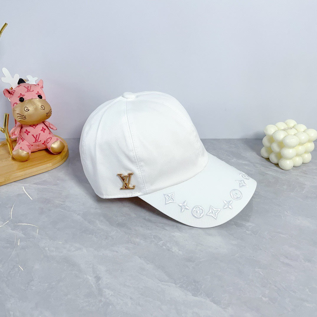 New Fashionable Retro V-Home Embroidered Men's and Women's Baseball Hats