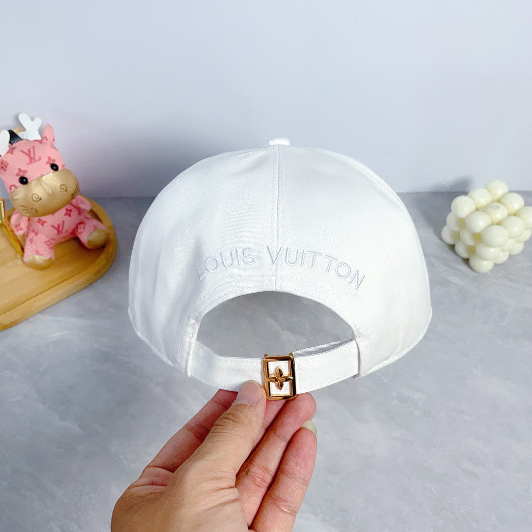 New Fashionable Retro V-Home Embroidered Men's and Women's Baseball Hats