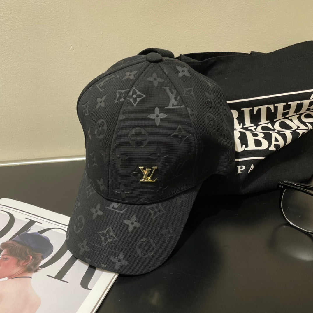 New Light Luxury Old Flower Pattern Hat Baseball Hat Men and Women Black Duck Tongue Hat Outdoor