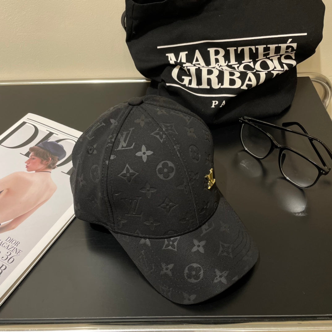 New Light Luxury Old Flower Pattern Hat Baseball Hat Men and Women Black Duck Tongue Hat Outdoor