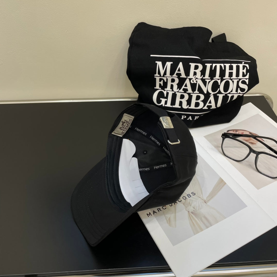 New European and American style fashionable and versatile H family men's and women's light luxury baseball caps