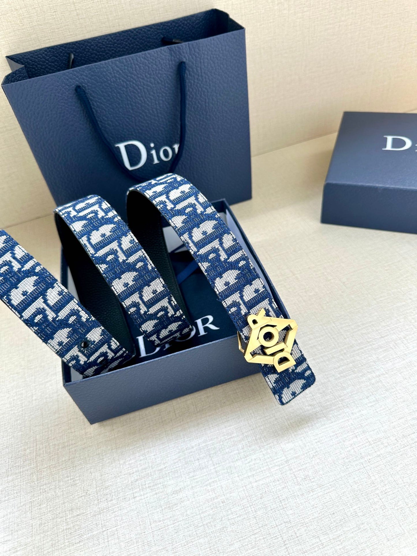 2024 FW new men's gold buckle hollow letter jacquard logo fashionable versatile belt waist belt