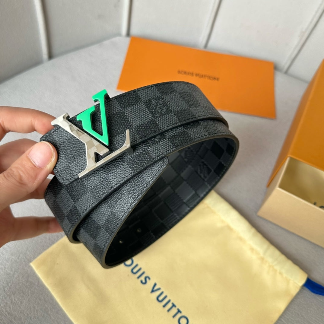 New Fashion Versatile Classic V-Home Light Luxury Old Pattern Cowhide Double sided Genuine Cow Belt