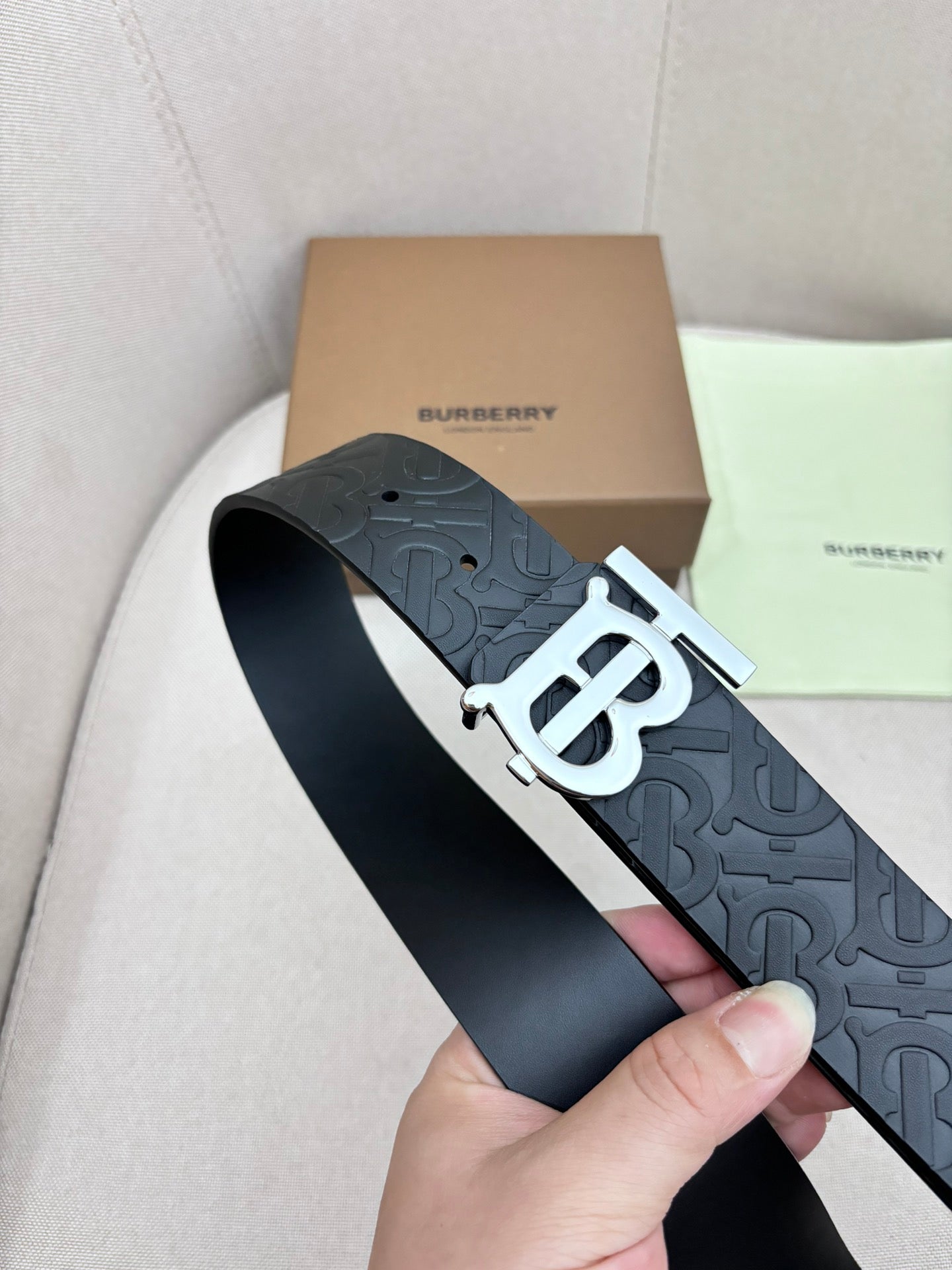 New Fashion Trend TB-L Casual Versatile Men's Logo Pattern Mother Bo Wide Leather Belt Pants Gift Box Set
