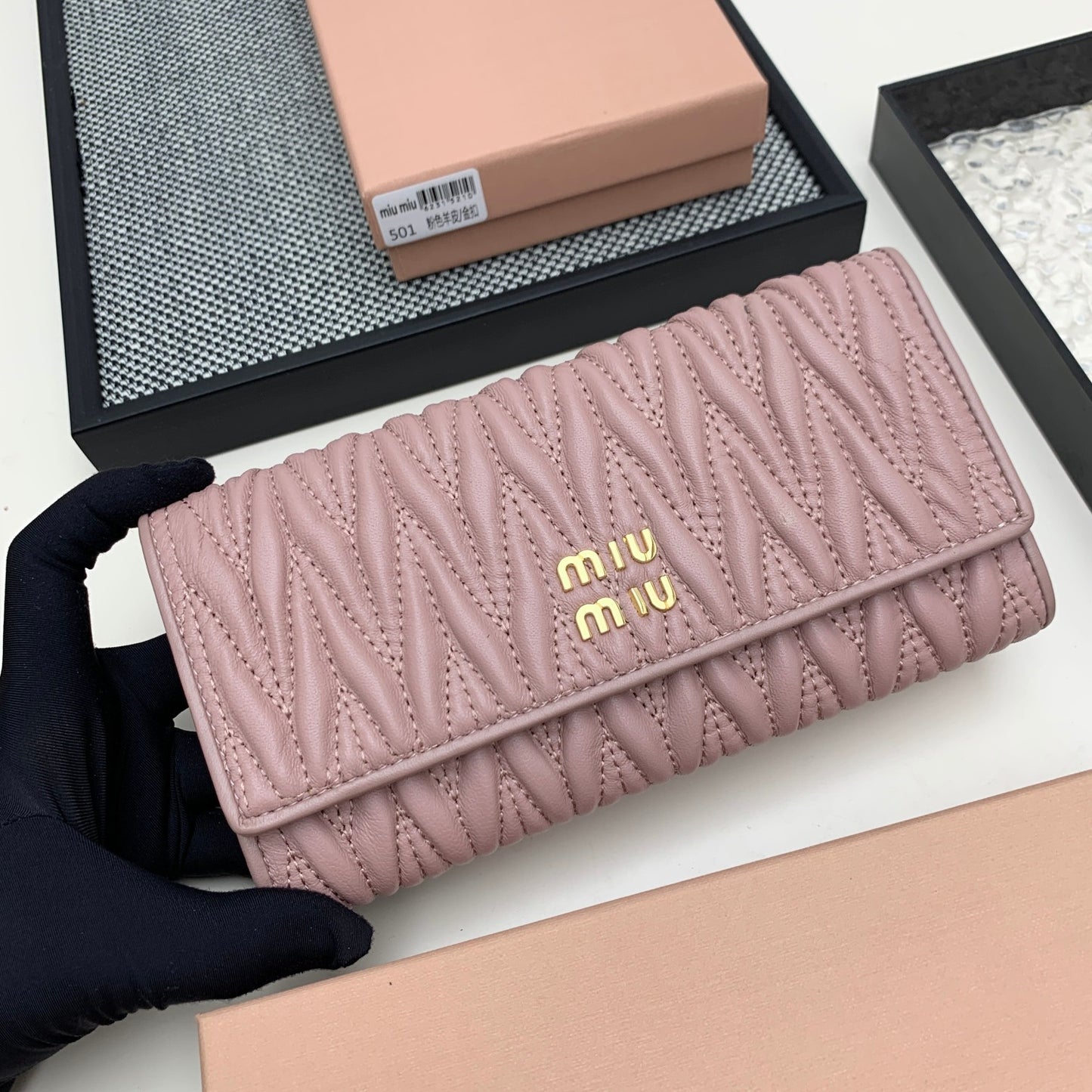 New women's niche light luxury high texture pleated diamond grid long wallet, hand-held bag, card bag