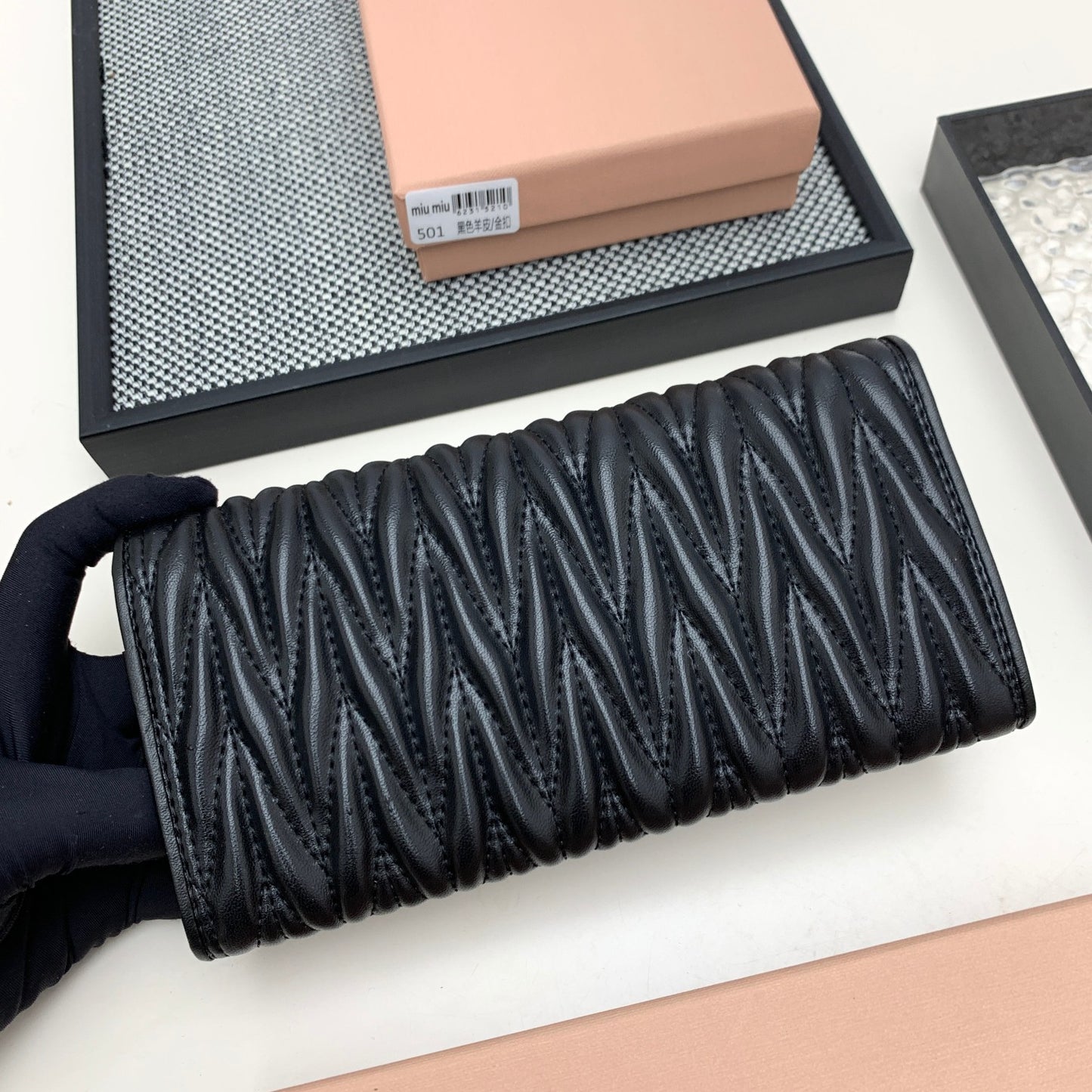 New women's niche light luxury high texture pleated diamond grid long wallet, hand-held bag, card bag