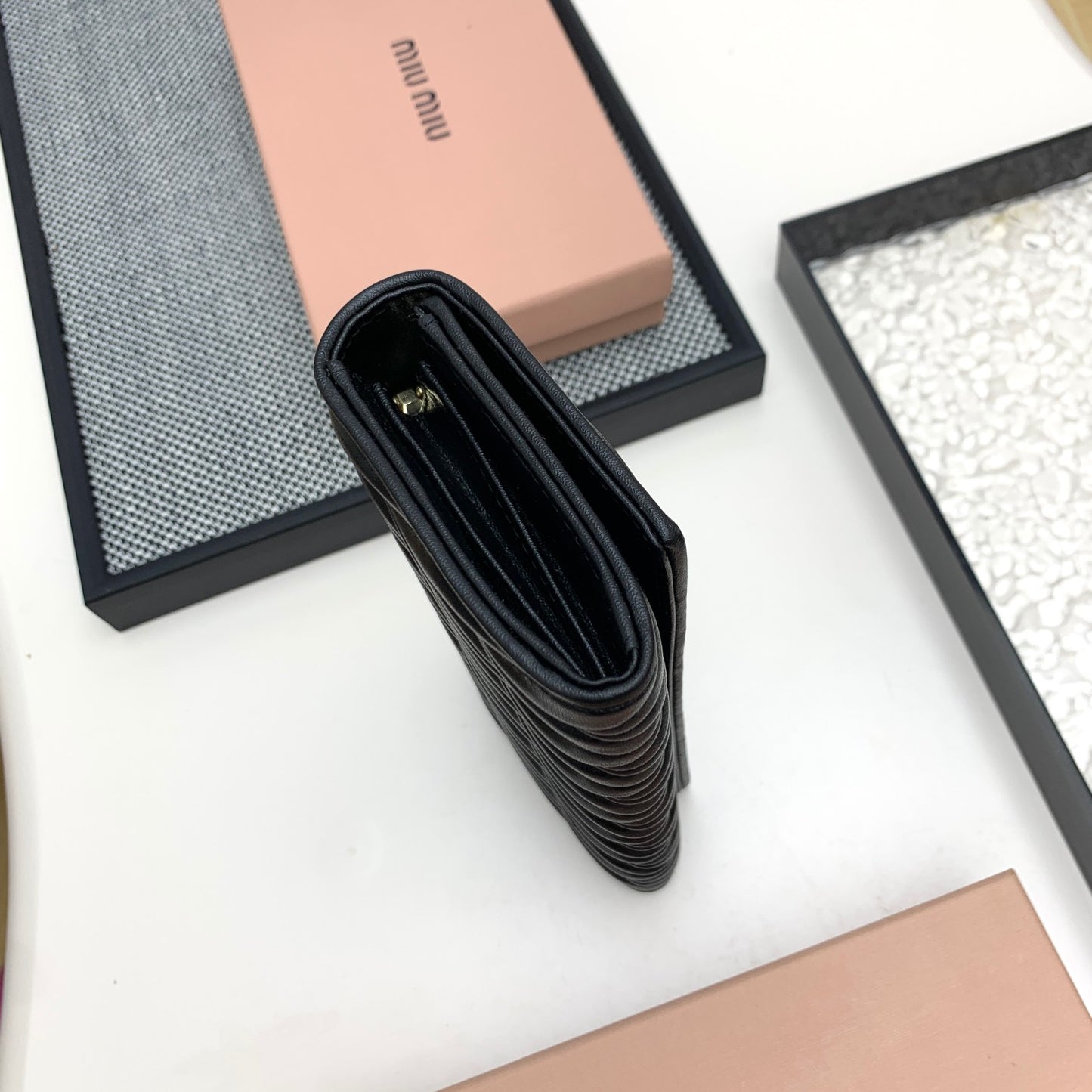 New women's niche light luxury high texture pleated diamond grid long wallet, hand-held bag, card bag