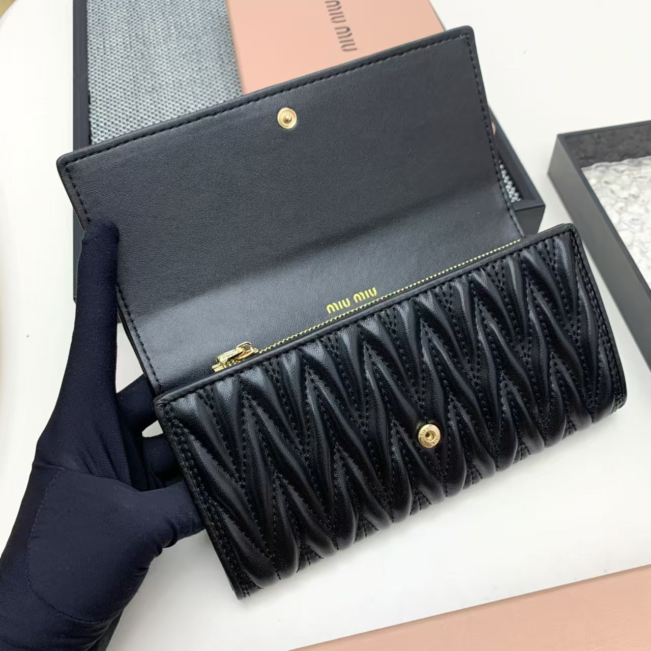 New women's niche light luxury high texture pleated diamond grid long wallet, hand-held bag, card bag
